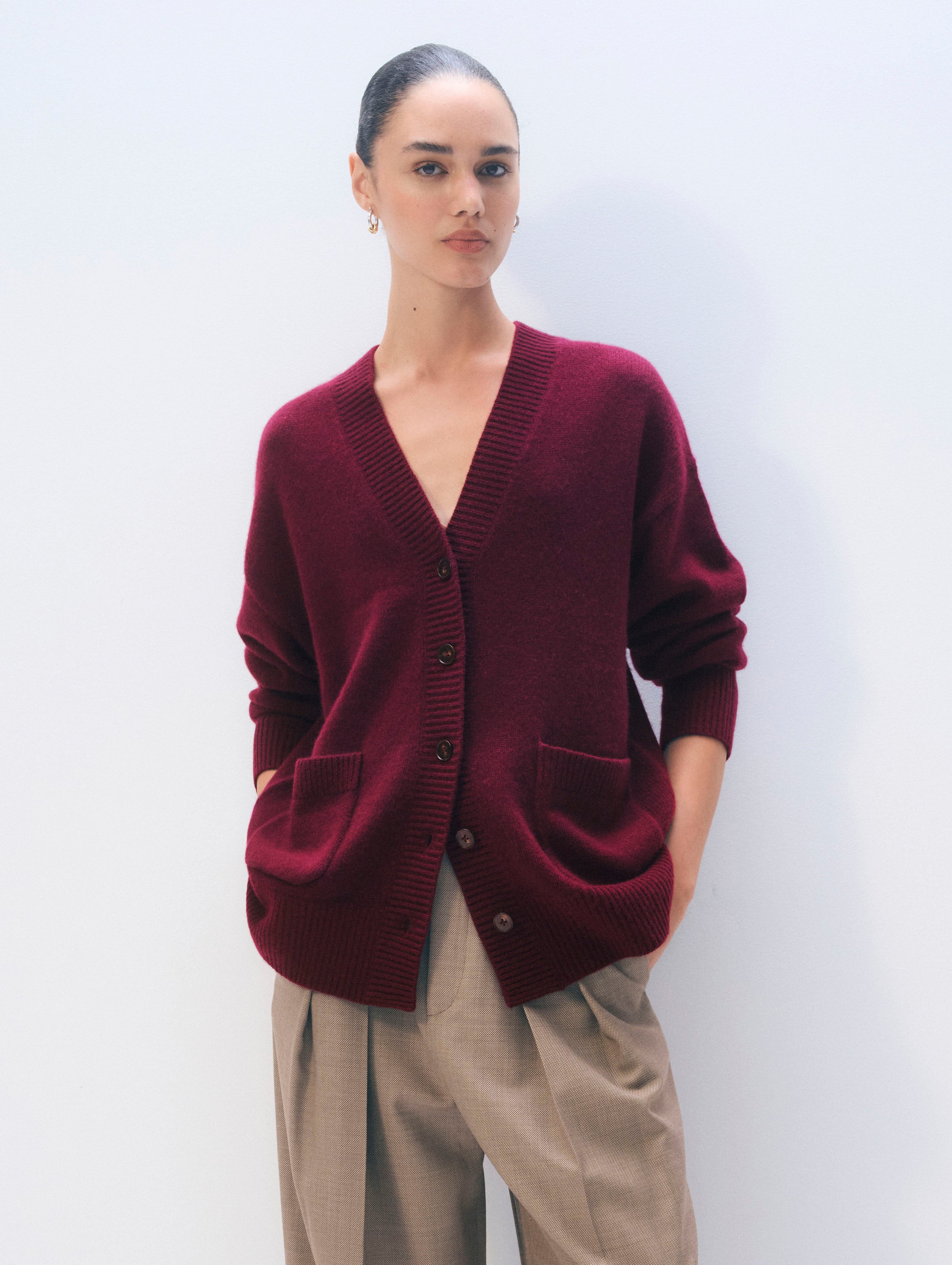 White & Warren Cashmere Luxe Pocket Cardigan Sweater in Sangria size