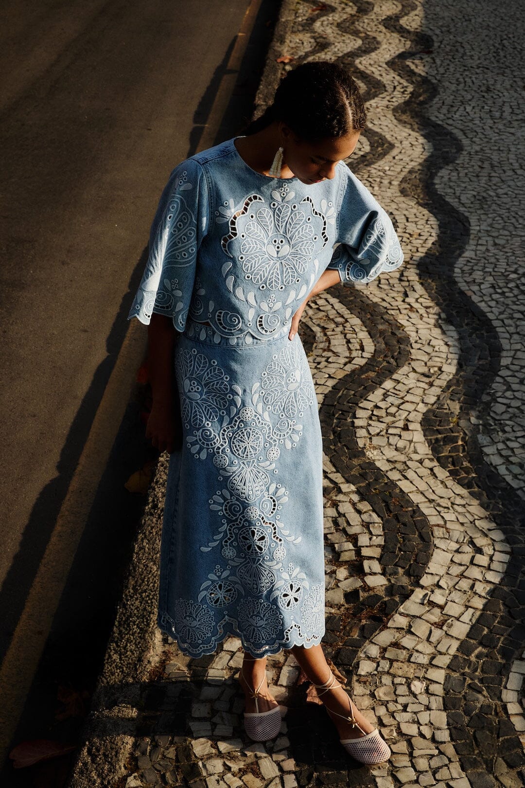 Denim Richelieu Wavy Hem Midi Skirt, DENIM