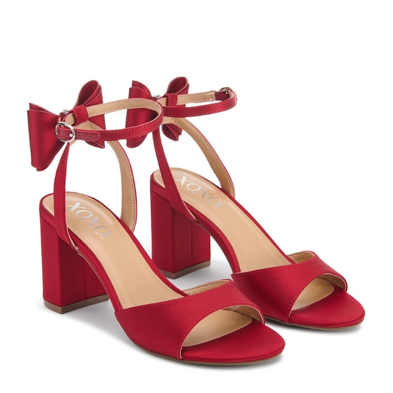 XOXO Women's Peyton Dress Sandals Lipstick Red - Size .