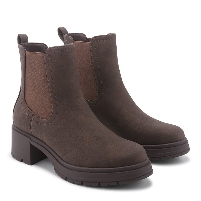 Cliffs by White Mountain Women's Mingo Chelsea Boots Dark Brown - Size .