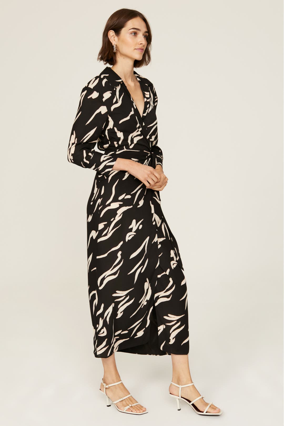 Donna Morgan Abstract Print Wrap Dress Black-print