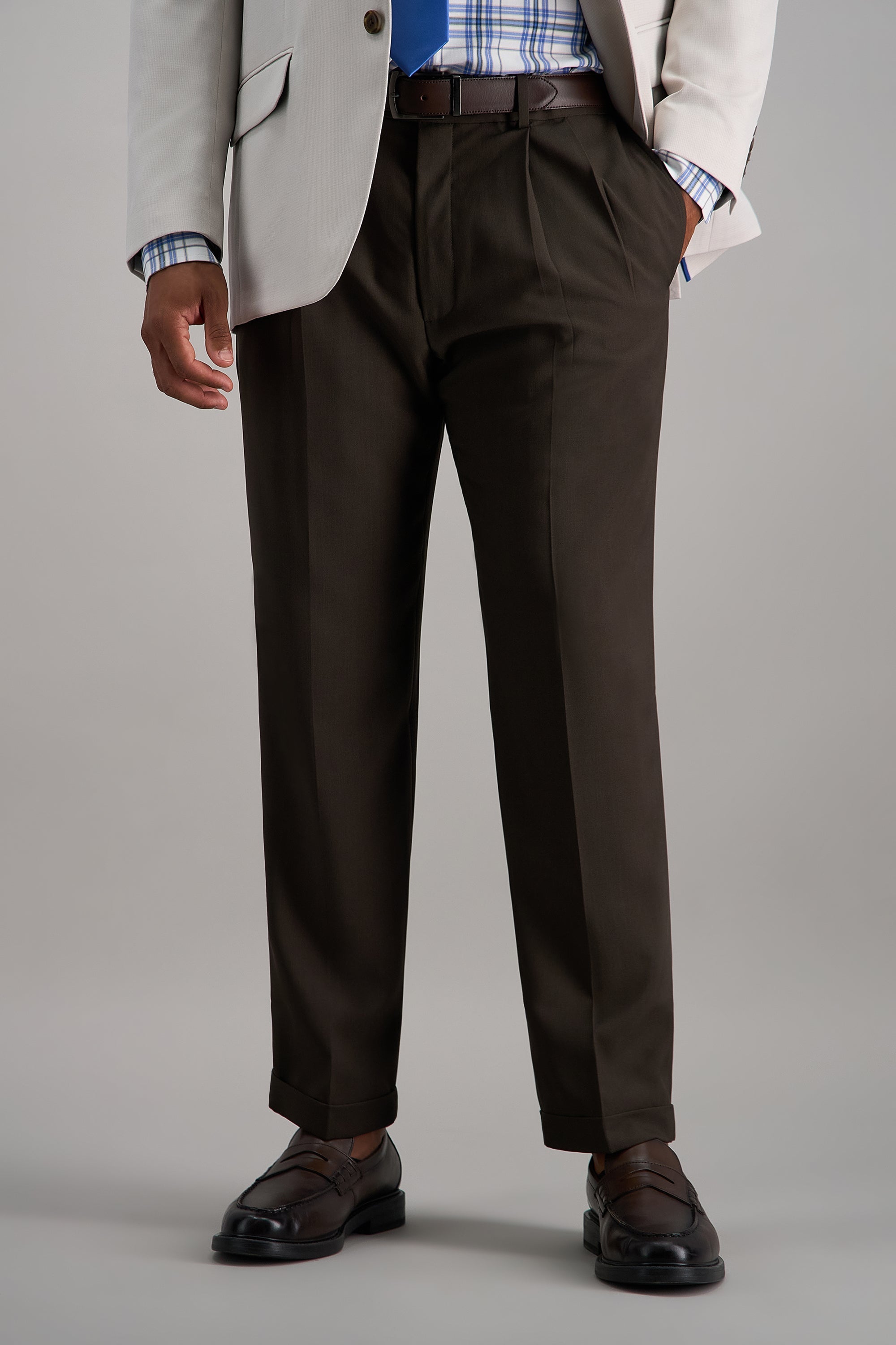 Haggar E-CLO Stria Dress Pants, Pleated Front