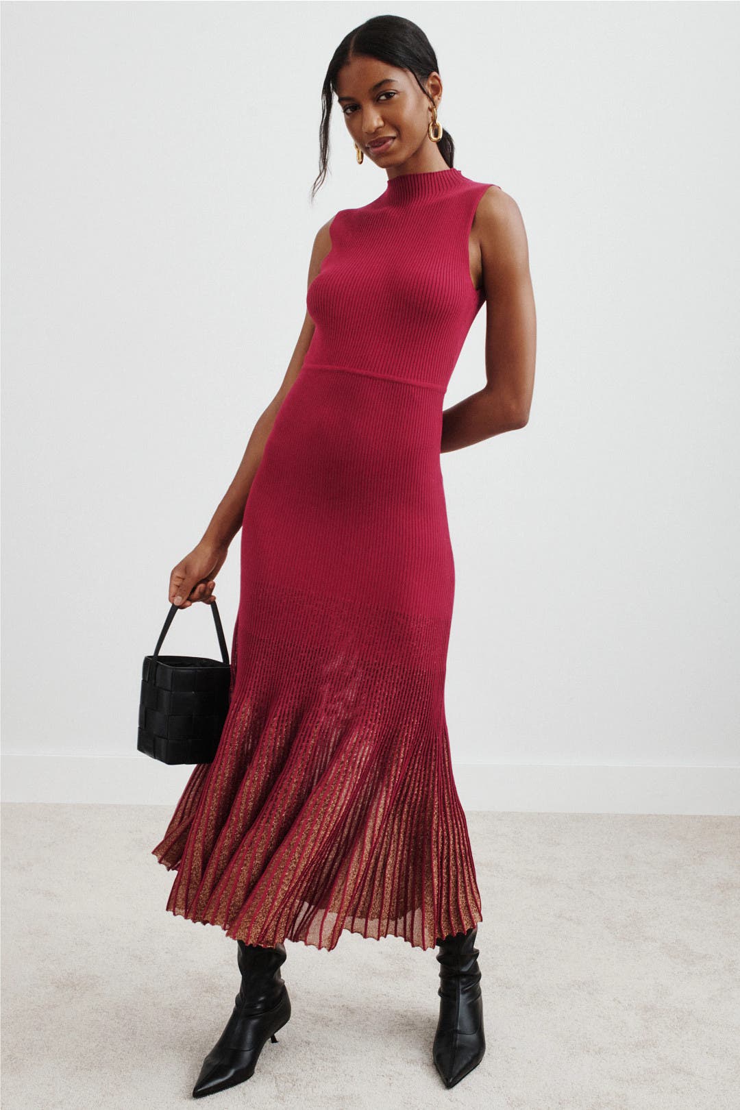 Moon River Sleeveless Shimmer Midi Sweater Dress Red-print