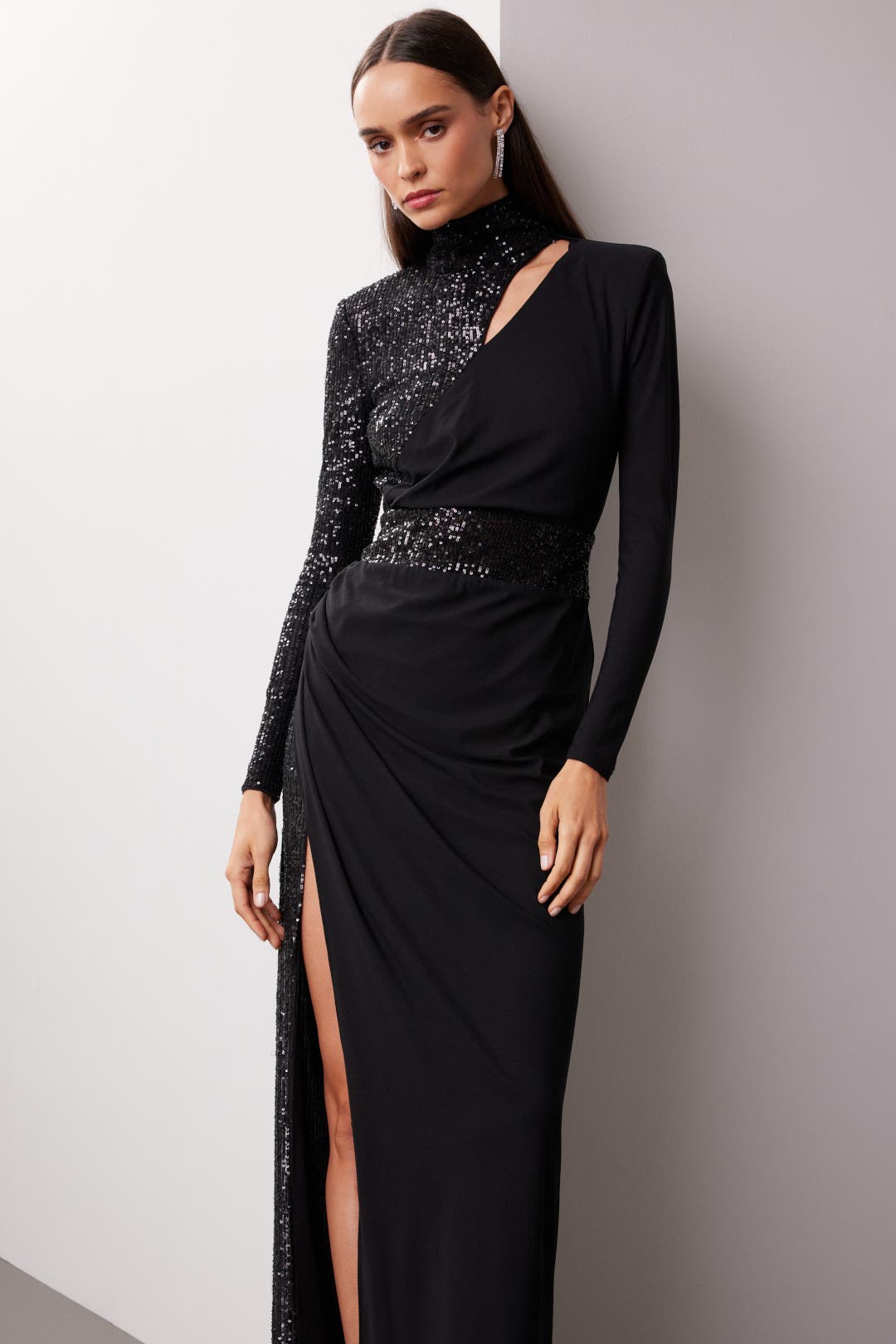One Social Sequin Crepe Dress Black