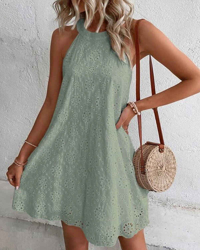 Zeagoo Boho Eyelet Pattern Halter Neck Cotton Sleeveless Dress for Women Casual Summer Vacation