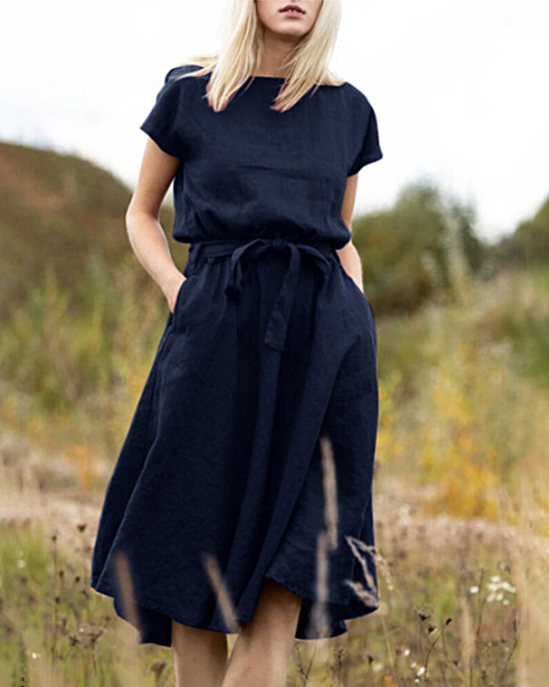Solid Color A-Line Short Sleeve Crew Neck Dress With Belt - Dark Blue