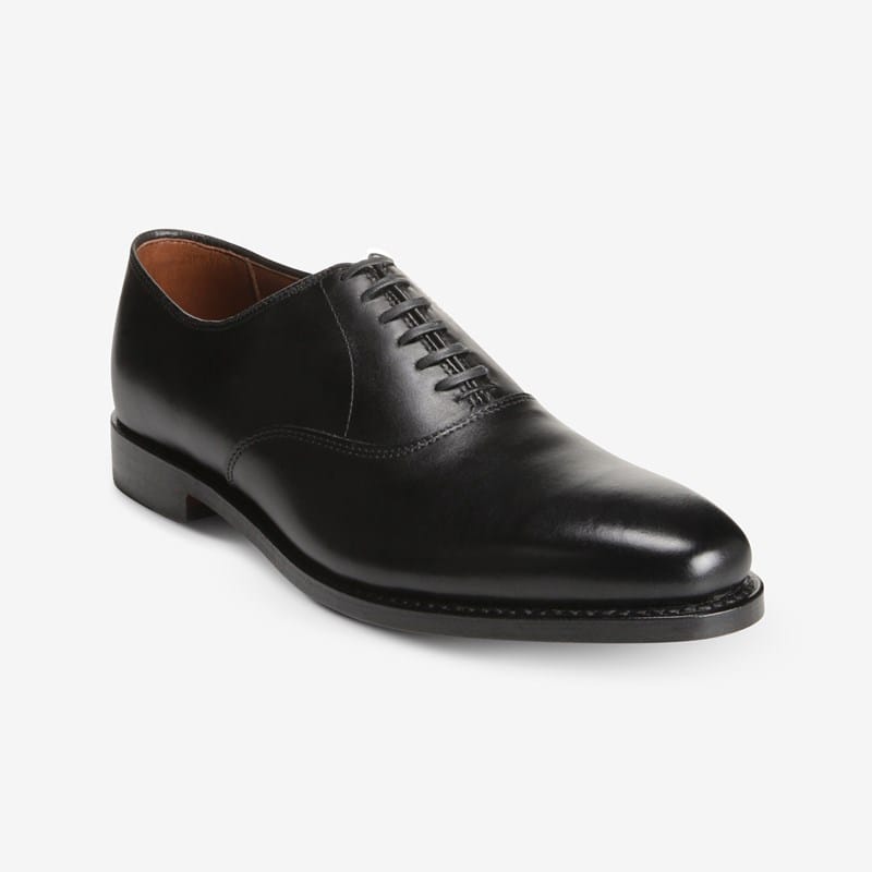 Allen Edmonds Carlyle Plain-toe Oxford Dress Shoe in Black Leather, size . E