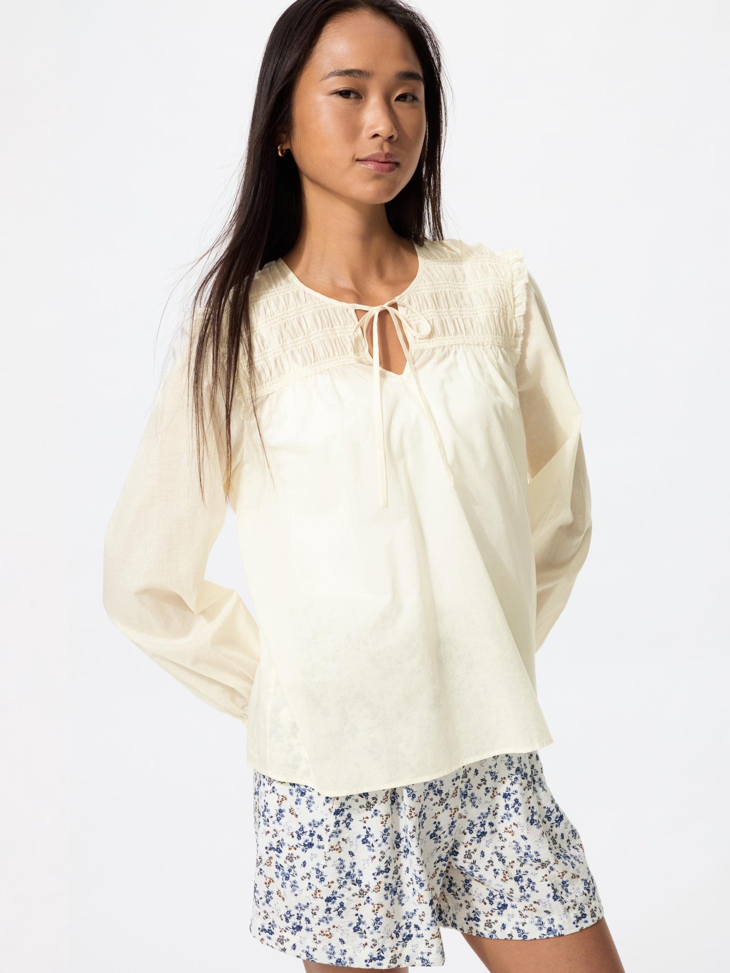 UNIQLO Women's Light Cotton Shirring Blouse, Off White, Medium, % Cotton