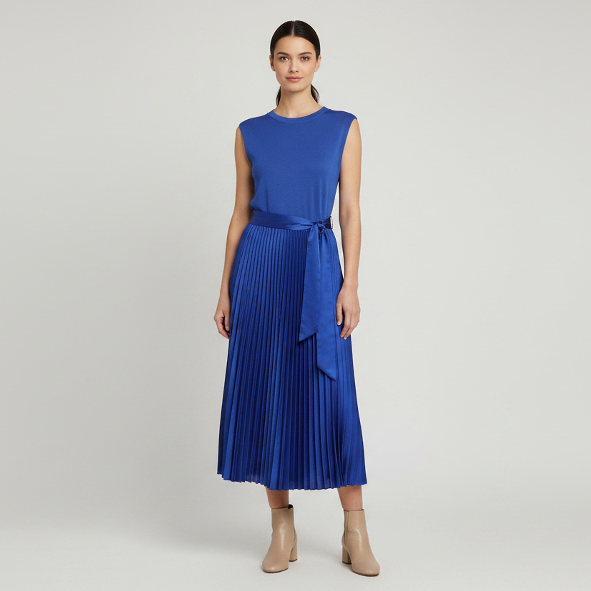 Alice + Olivia Blue Pleated Satin and Jersey Chara Sleeveless Maxi Dress