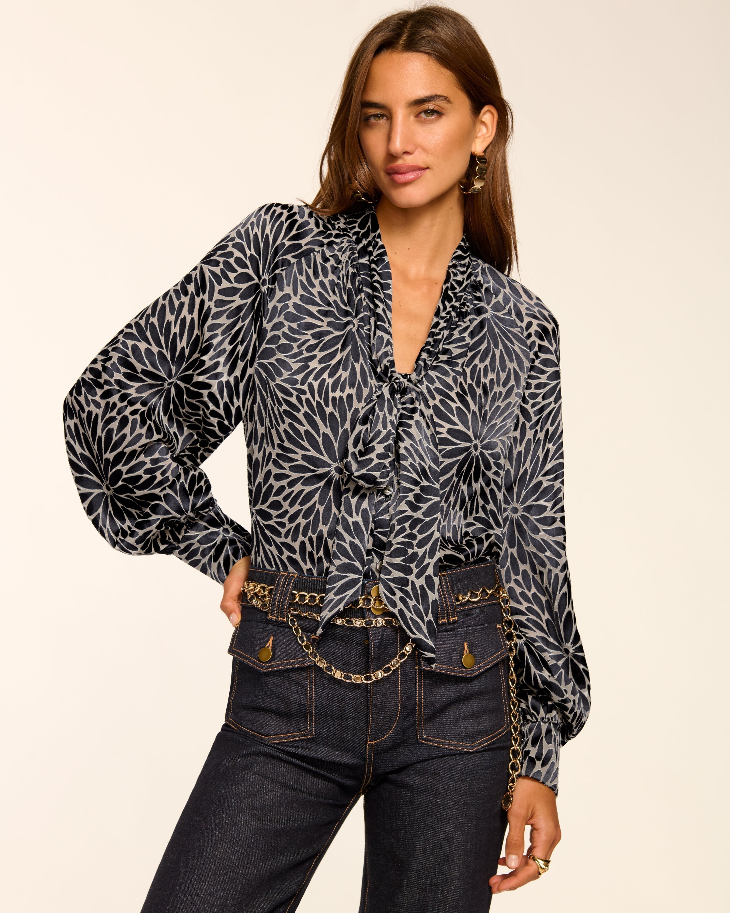 Aura Burnout V-Neck Long Sleeve Blouse in Navy burnout