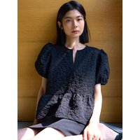 Daisy Jaquard Puff Blouse [Black]