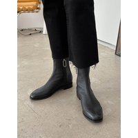 Larisa Chelsea Boots