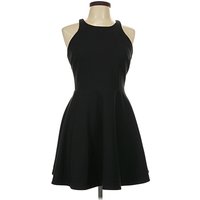 Elizabeth and James Cocktail Dress - Fit & Flare: Black Solid Pattern Dresses - Used - Size