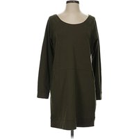 New York & Company Casual Dress - Shift: Green Solid Pattern Dresses - Used