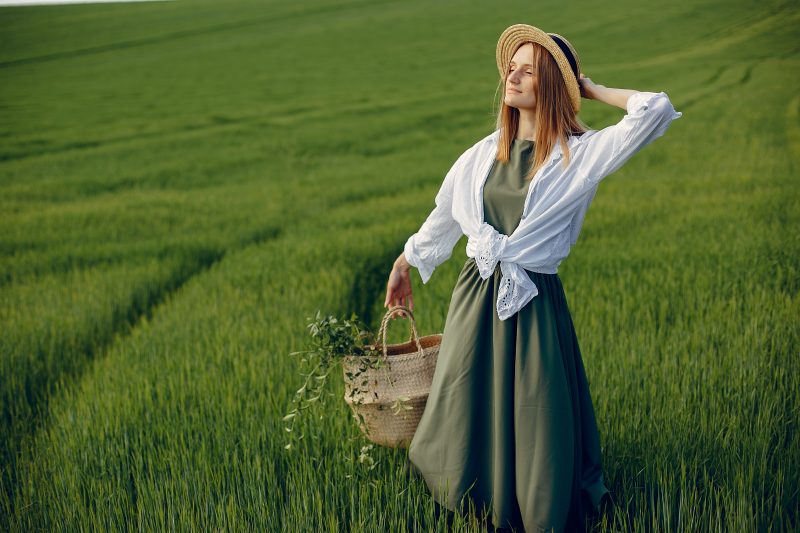 Why Is TikTok Suddenly Obsessed With Dressing Like Amish People 3